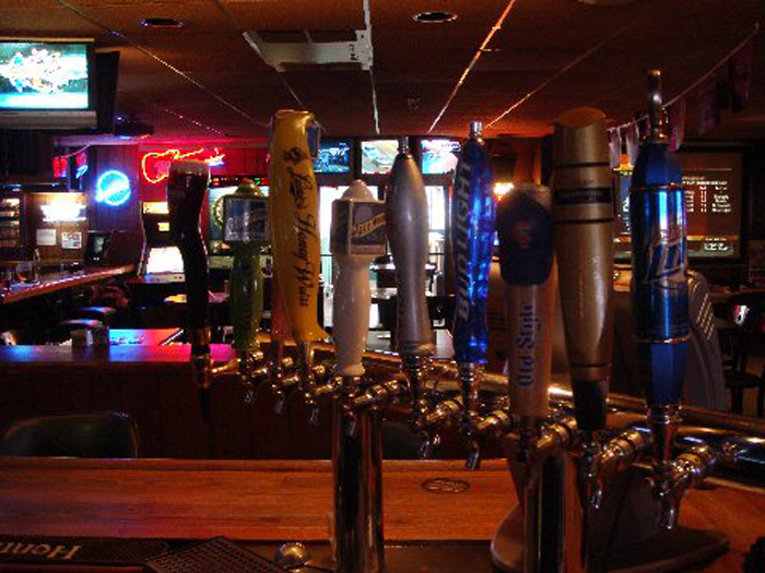 Bottoms Up Sports Bar & Grill